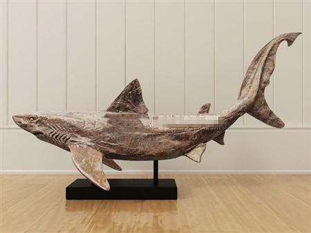 鲨鱼雕刻装饰品